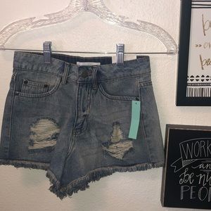 NWT Juniors high rise Denim shorts size 1